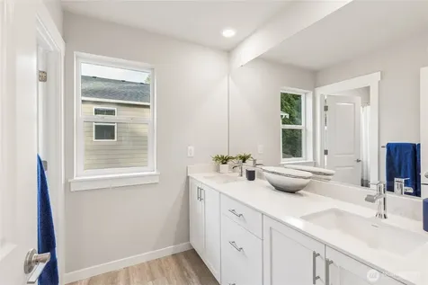 3922 98th Avenue Ct E Edgewood WA 98371