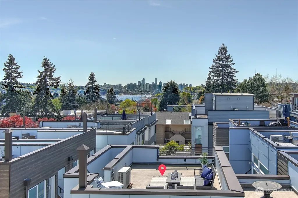4331 Woodland Park Avenue N Seattle WA 98103
