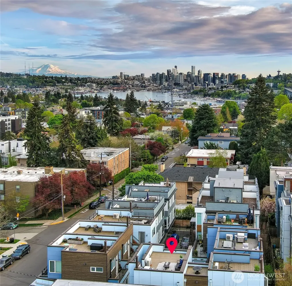 4331 Woodland Park Avenue N Seattle WA 98103