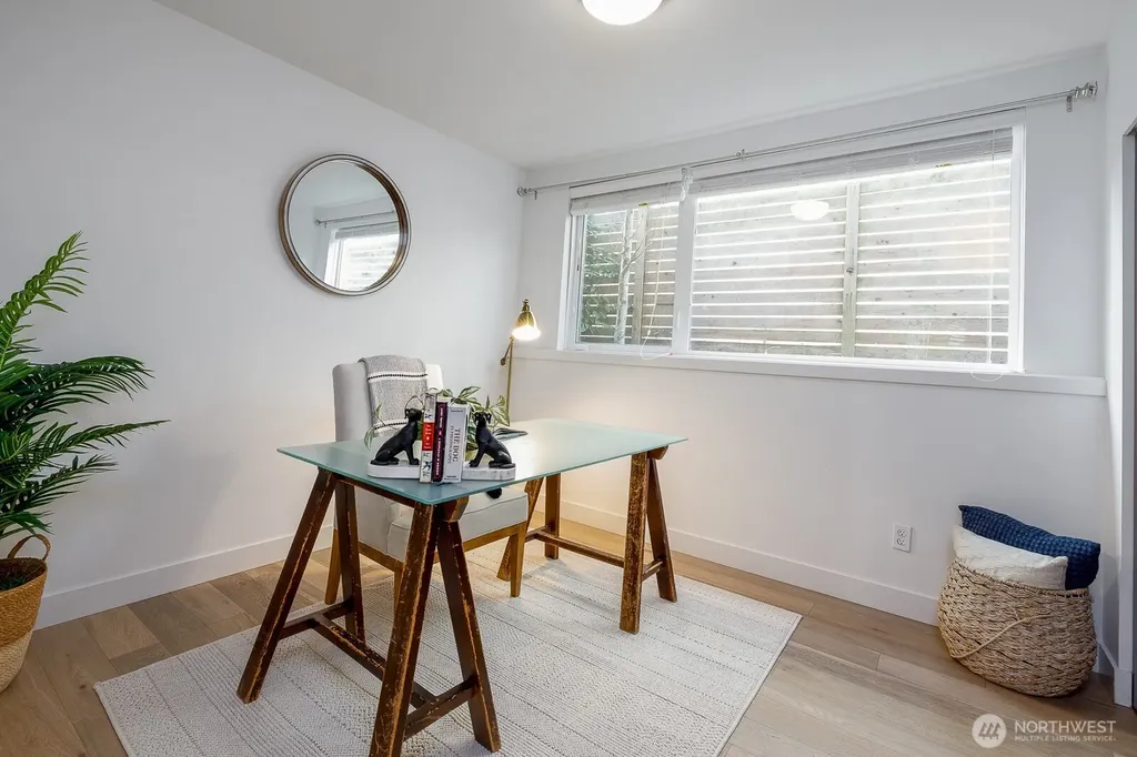 4331 Woodland Park Avenue N Seattle WA 98103
