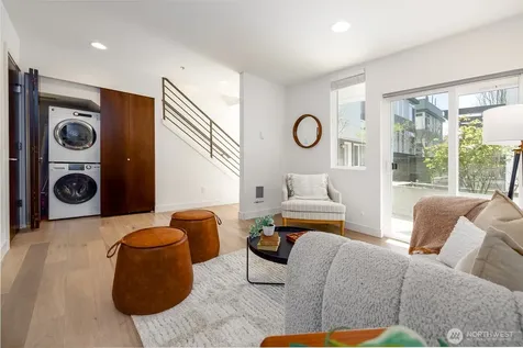 4331 Woodland Park Avenue N Seattle WA 98103