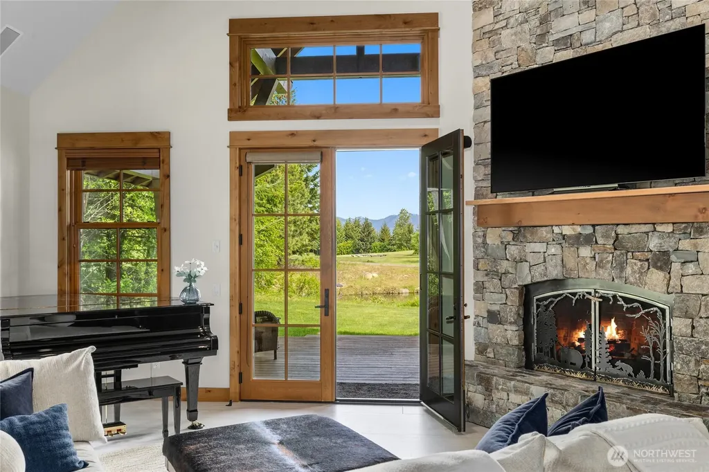 130 Saddle Ridge Loop Cle Elum WA 98922