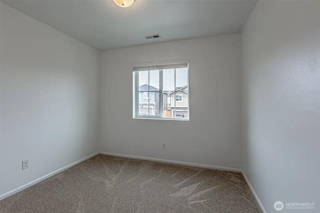 2156 66th Street SE Auburn WA 98092