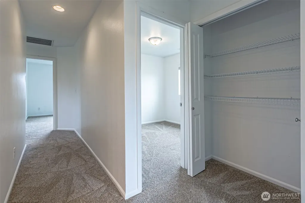 2156 66th Street SE Auburn WA 98092