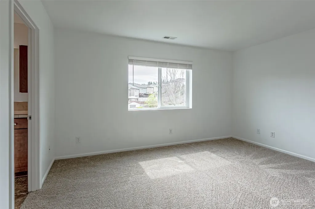 2156 66th Street SE Auburn WA 98092