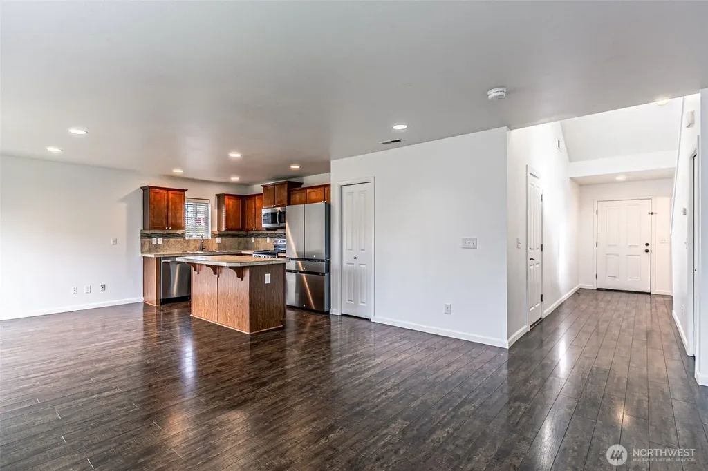2156 66th Street SE Auburn WA 98092