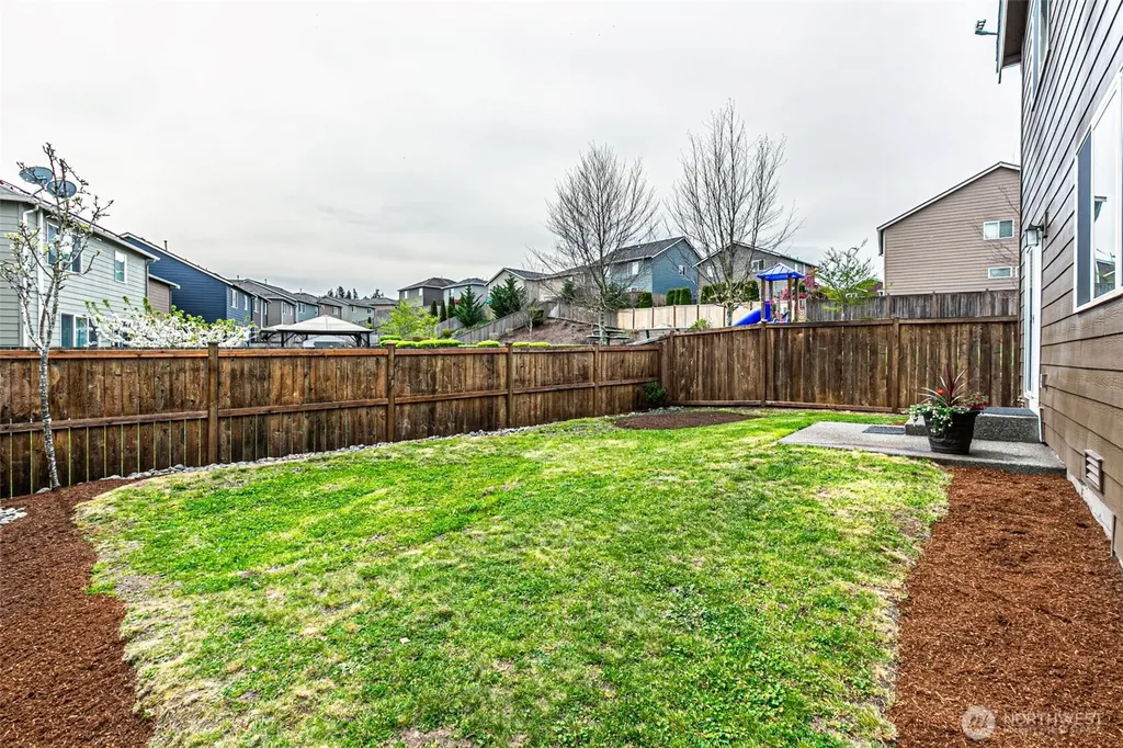 2156 66th Street SE Auburn WA 98092