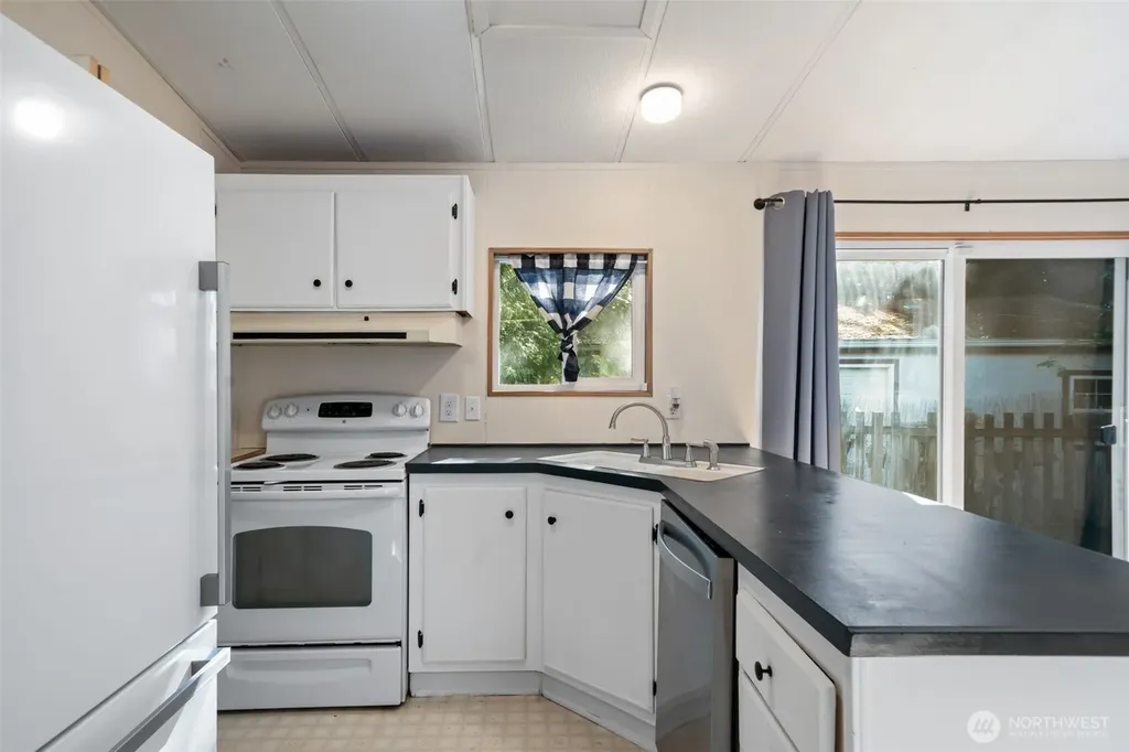4515 SE Inwood Lane Port Orchard WA 98367