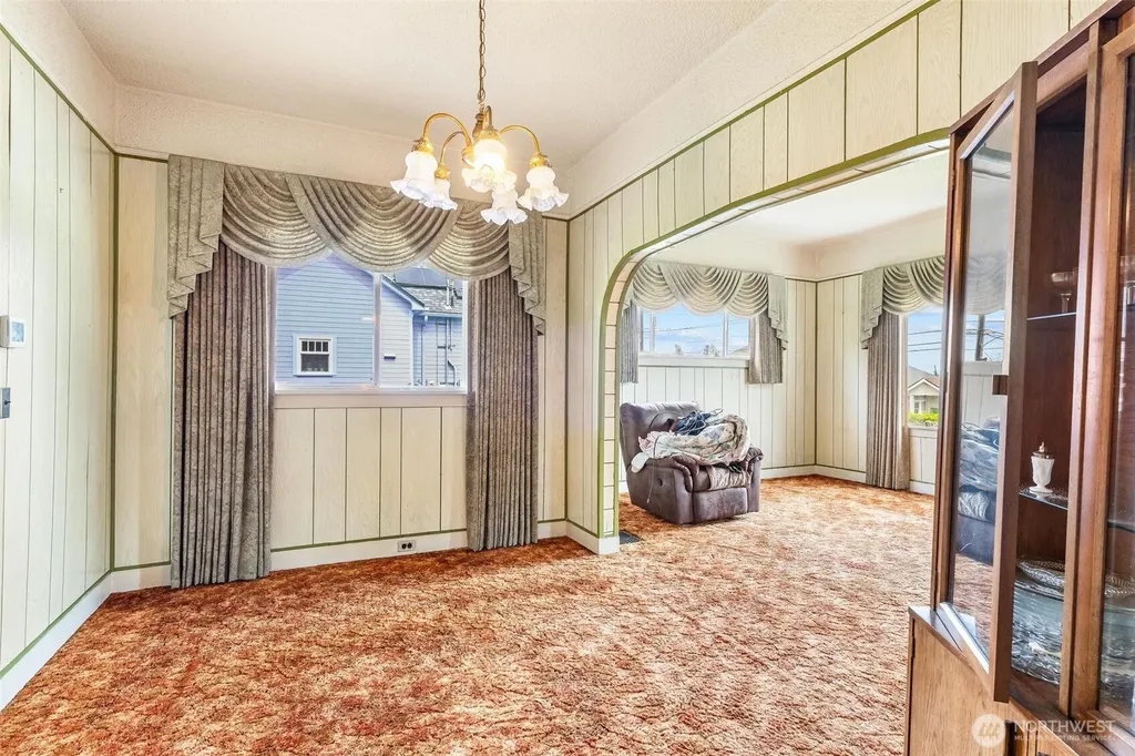 1613 24th Avenue Seattle WA 98122