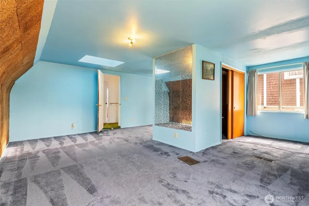 1613 24th Avenue Seattle WA 98122