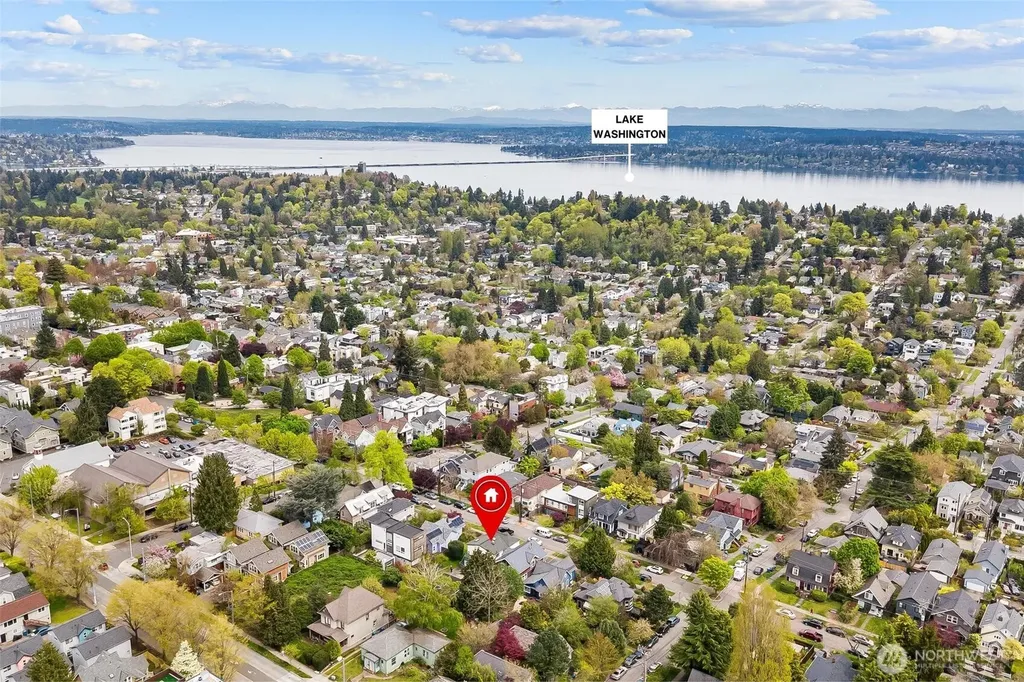1613 24th Avenue Seattle WA 98122