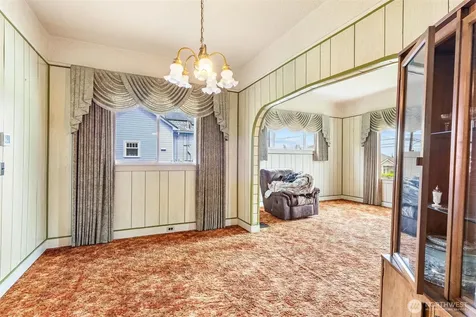 1613 24th Avenue Seattle WA 98122