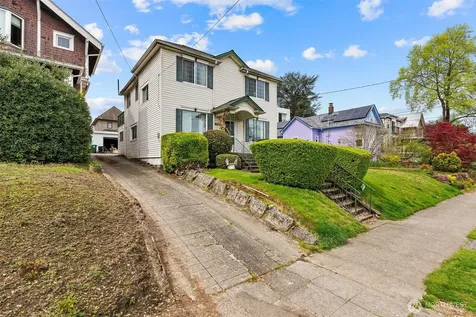 1613 24th Avenue Seattle WA 98122