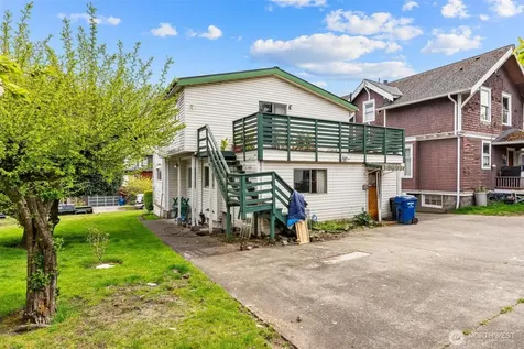 1613 24th Avenue Seattle WA 98122