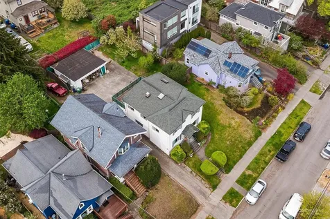 1613 24th Avenue Seattle WA 98122