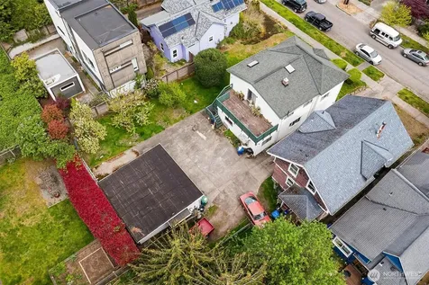 1613 24th Avenue Seattle WA 98122