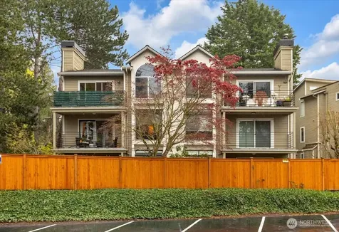 6717 110th Ave NE Kirkland WA 98033