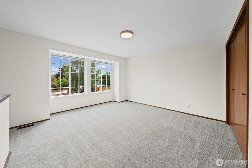 822 SW 314th Place Federal Way WA 98023