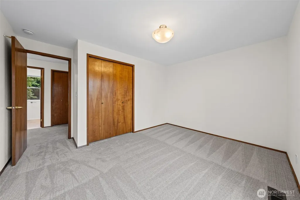 822 SW 314th Place Federal Way WA 98023