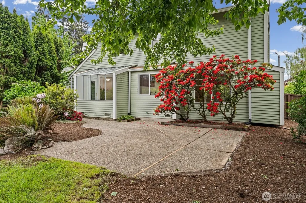 822 SW 314th Place Federal Way WA 98023
