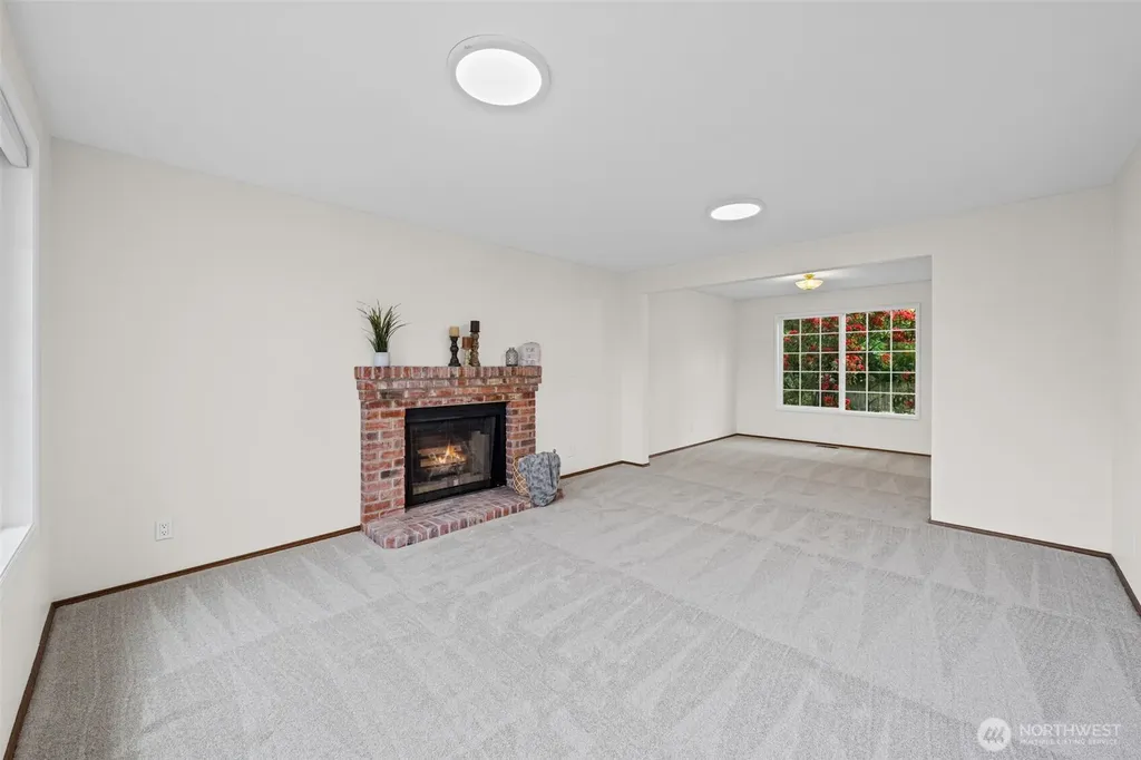 822 SW 314th Place Federal Way WA 98023