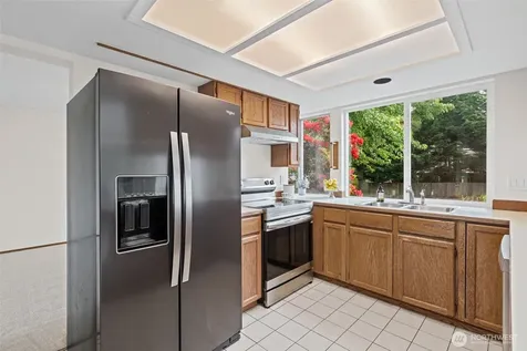822 SW 314th Place Federal Way WA 98023