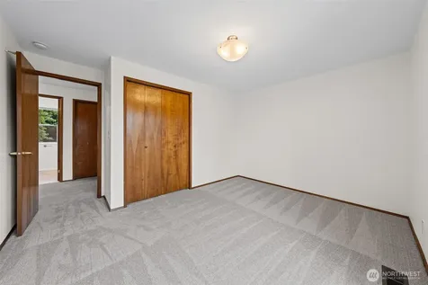 822 SW 314th Place Federal Way WA 98023