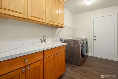21030 SE 5th Street Sammamish WA 98074
