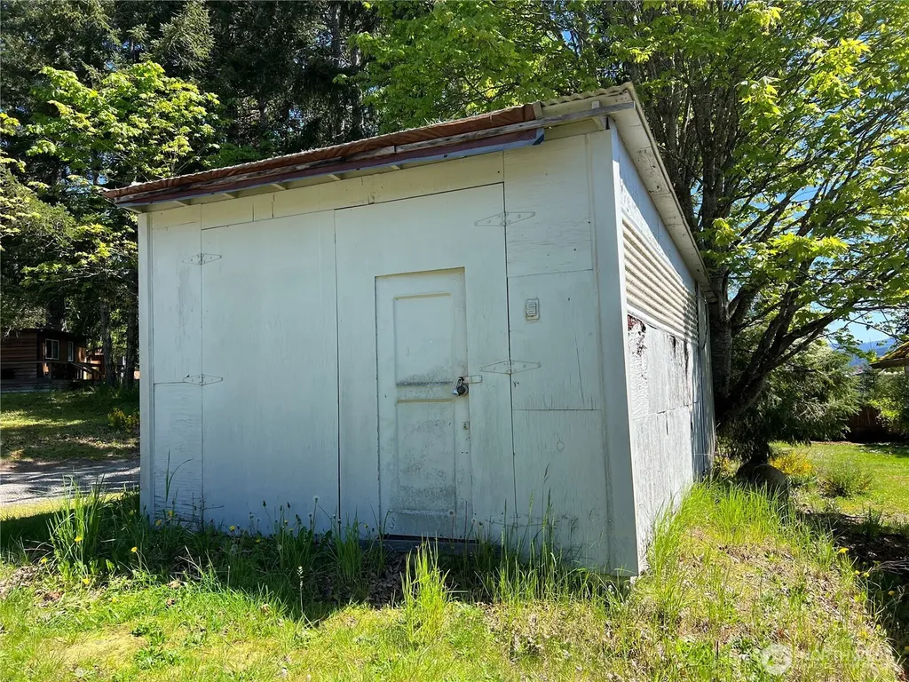 309885 Highway 101 Brinnon WA 98320