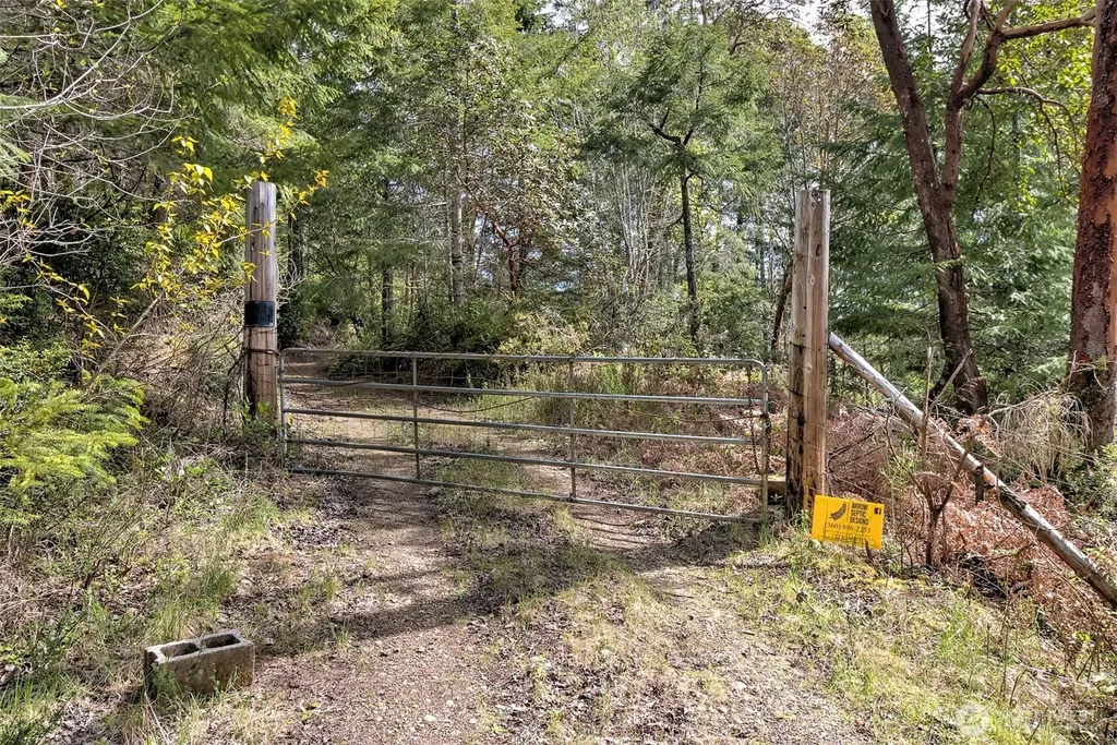 100 E Skyview Drive Union WA 98592