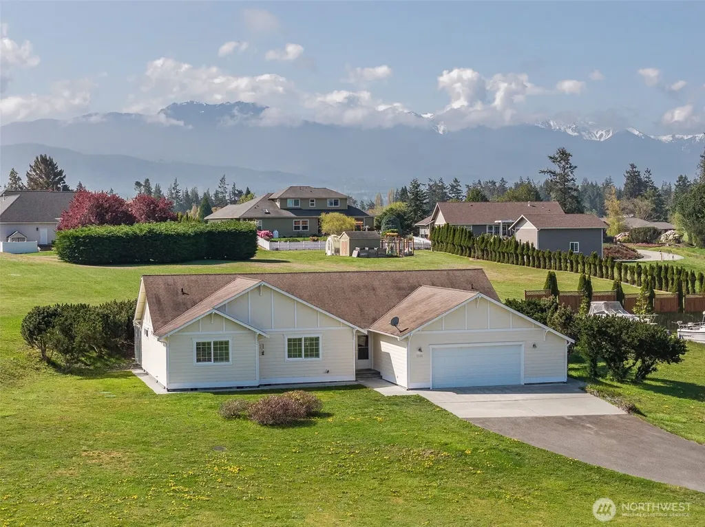 315 Dungeness Greens Way Sequim WA 98382