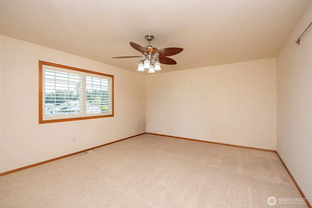 315 Dungeness Greens Way Sequim WA 98382