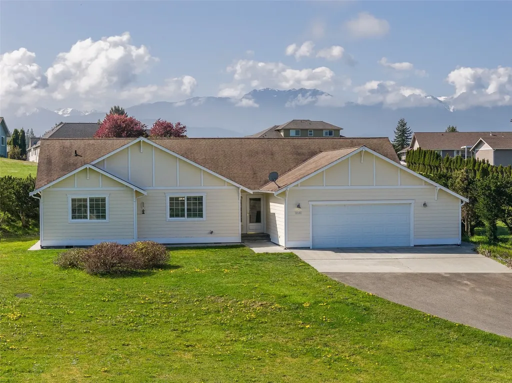 315 Dungeness Greens Way Sequim WA 98382