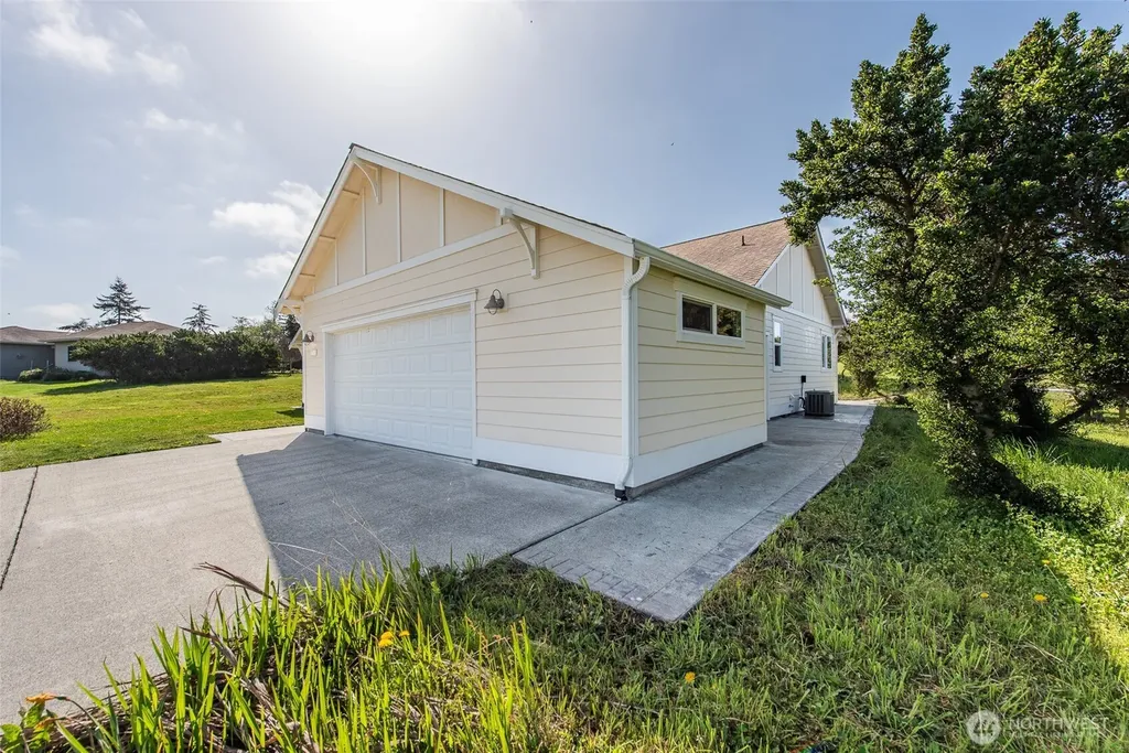 315 Dungeness Greens Way Sequim WA 98382