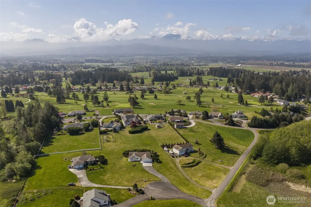 315 Dungeness Greens Way Sequim WA 98382