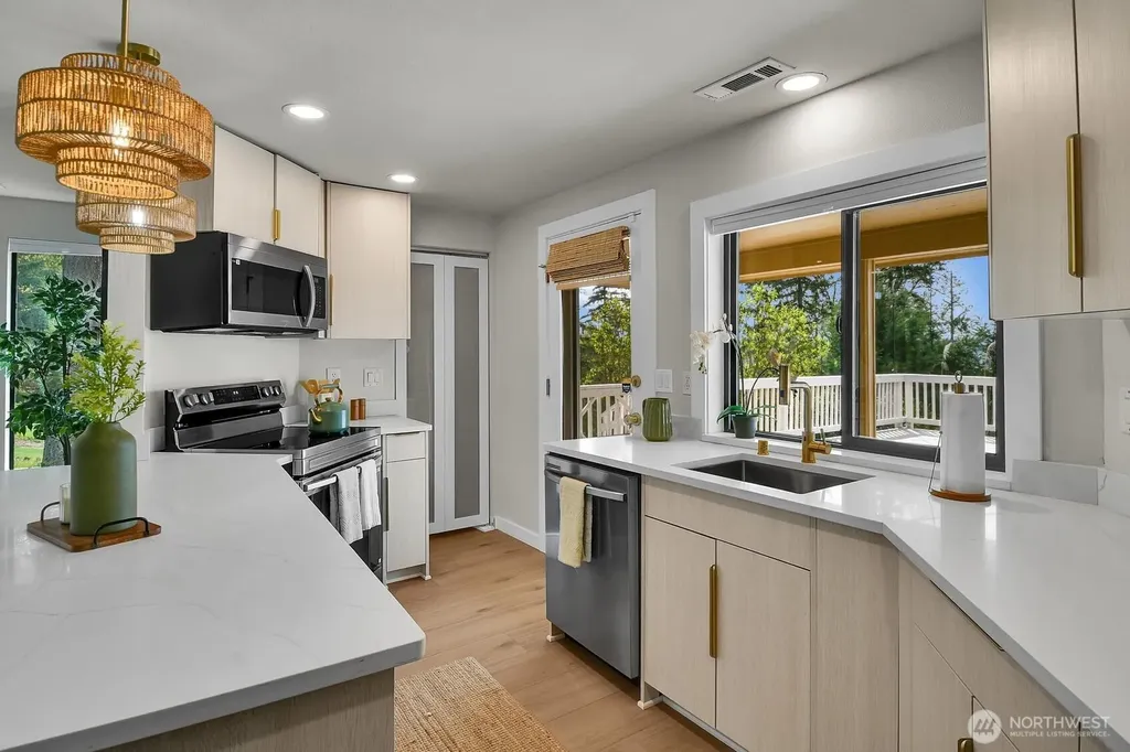 10702 SE 318th Place Auburn WA 98092