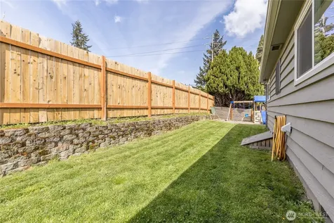 1324 E Fairbanks Street Tacoma WA 98404