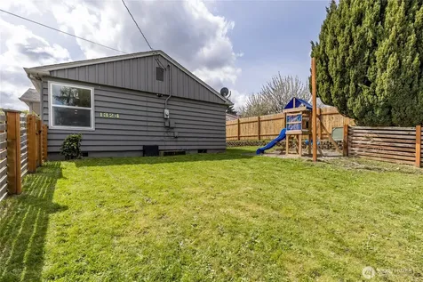 1324 E Fairbanks Street Tacoma WA 98404