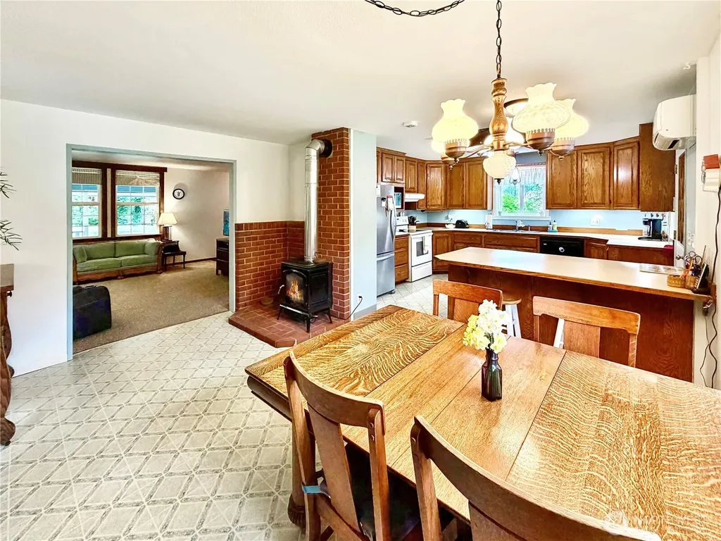 57 Mccleary Road Mccleary WA 98557