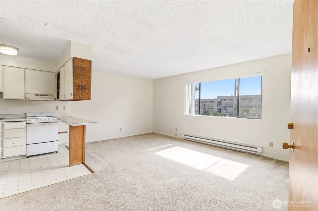 14132 37th Avenue S Tukwila WA 98168