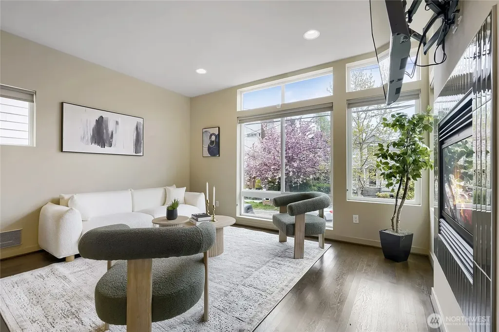 1741 NW 60th Street Seattle WA 98107