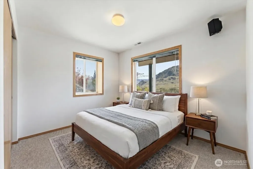 404 S Clifford Street Chelan WA 98816