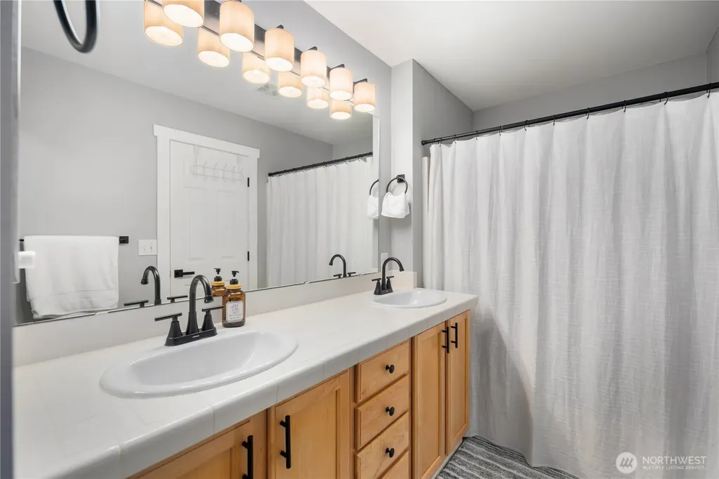7823 Ingram Lane SE Snoqualmie WA 98065