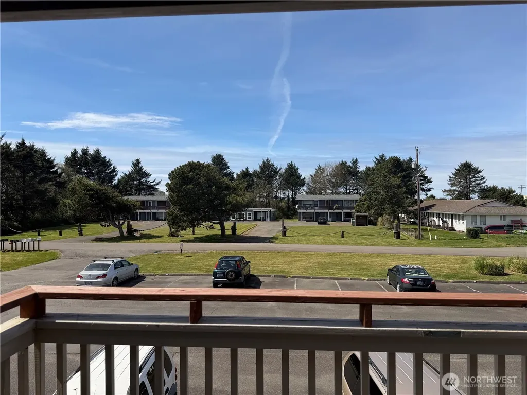 766 Ocean Court NW Ocean Shores WA 98569