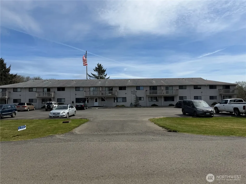 766 Ocean Court NW Ocean Shores WA 98569
