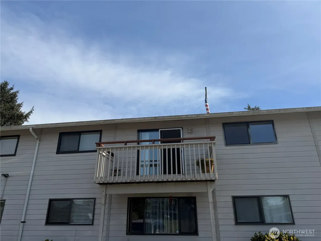 766 Ocean Court NW Ocean Shores WA 98569