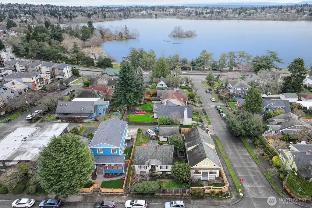 7008 Linden Avenue N Seattle WA 98103