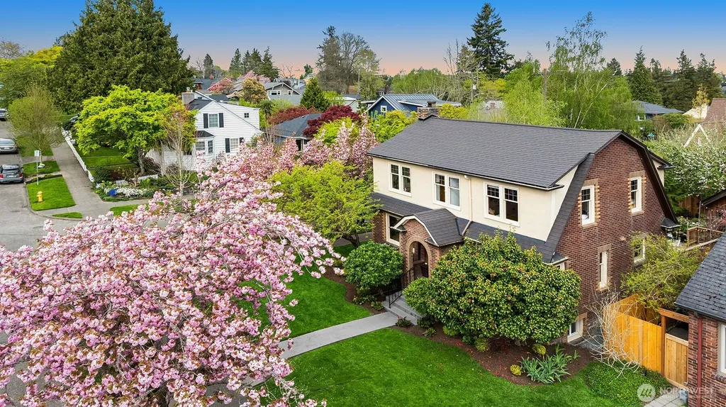 6856 17th Avenue NE Seattle WA 98115