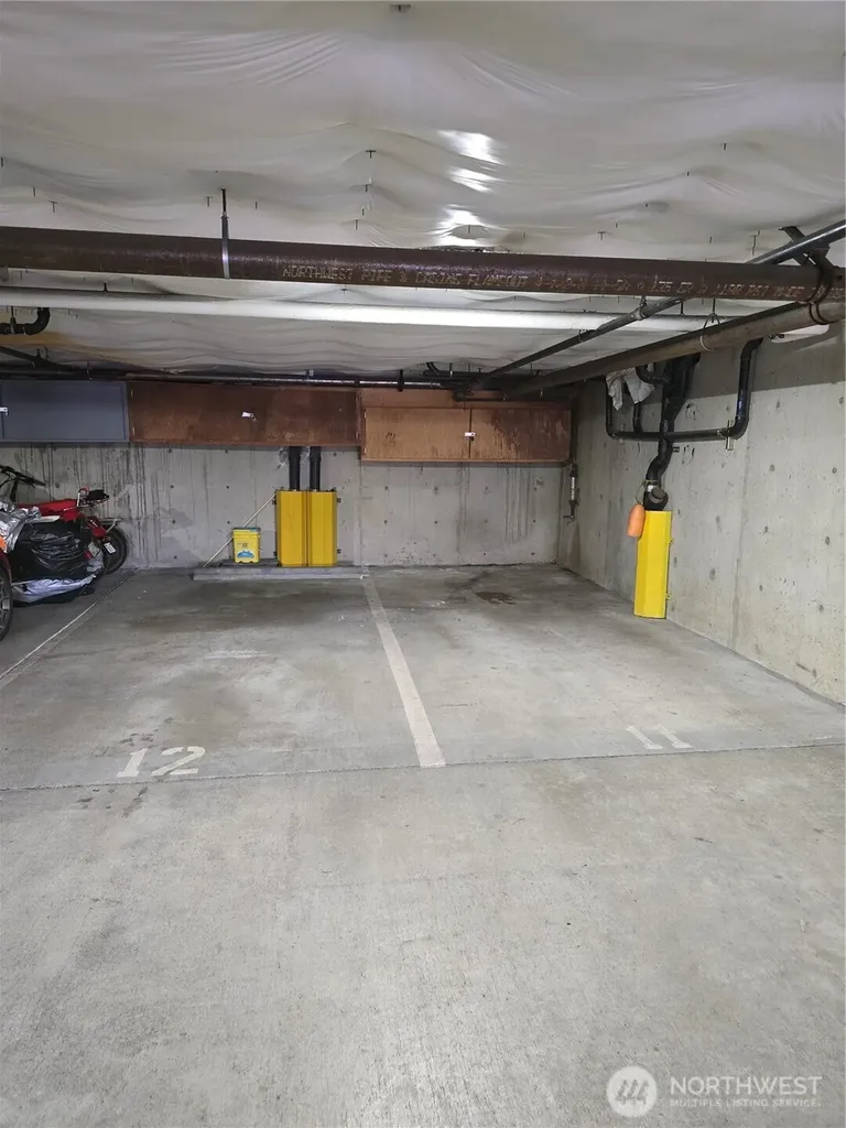 3022 SW Bradford Street Seattle WA 98126