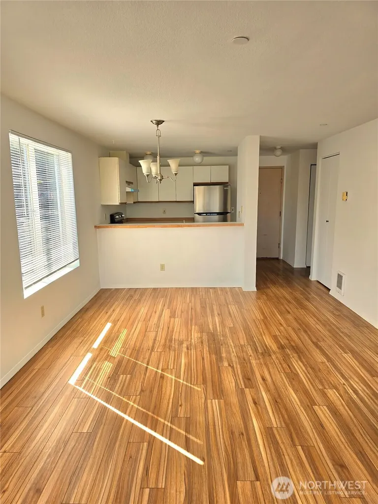 3022 SW Bradford Street Seattle WA 98126